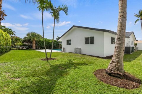 House in Boca Raton, Florida 4 bedrooms, 166.11 sq.m. № 1779479 - photo 6