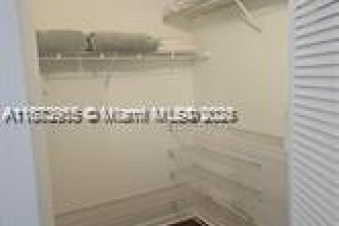 Купить кондоминиум в Авентура, Флорида 1 спальня, 67.82м2, № 1980004 - фото 2