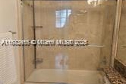 Купить кондоминиум в Авентура, Флорида 1 спальня, 67.82м2, № 1980004 - фото 3