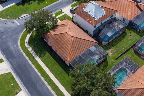 House in Clermont, Florida 4 bedrooms, 154.03 sq.m. № 2125949 - photo 27