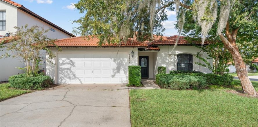House in Clermont, Florida 4 bedrooms, 154.03 sq.m. № 2125949