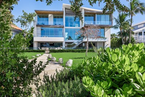 Купить виллу или дом в Исламорада, Вилладж оф Айлендс, Флорида 5 спален, 591.51м2, № 2016501 - фото 7