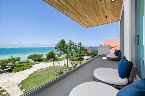 Купить виллу или дом в Исламорада, Вилладж оф Айлендс, Флорида 5 спален, 591.51м2, № 2016501 - фото 21