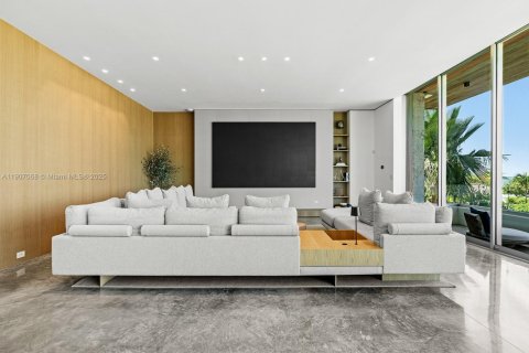 Купить виллу или дом в Исламорада, Вилладж оф Айлендс, Флорида 5 спален, 591.51м2, № 2016501 - фото 13