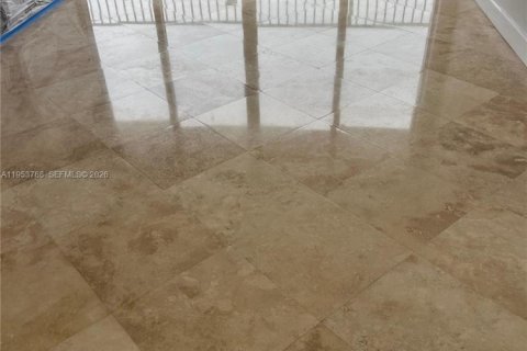 Снять в аренду кондоминиум в Ки-Бискейн, Флорида 3 спальни, 174.19м2, № 2020393 - фото 5