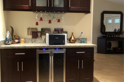 Villa ou maison à vendre à Lauderhill, Floride: 4 chambres, 227.98 m2 № 2060843 - photo 4