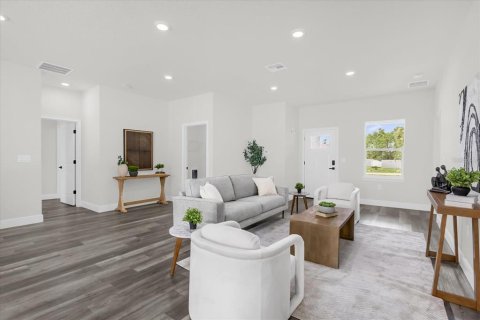 House in Ocala, Florida 4 bedrooms, 173.26 sq.m. № 1902326 - photo 6