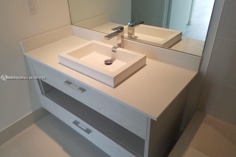 Copropriété à vendre à Miami, Floride: 1 chambre, 76.74 m2 № 1977281 - photo 5