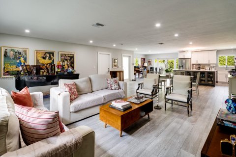 Купить виллу или дом в Корал-Гейблс, Флорида 3 спальни, 175.77м2, № 1997167 - фото 14