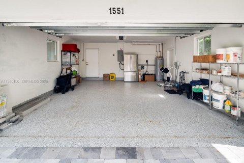 Купить виллу или дом в Корал-Гейблс, Флорида 3 спальни, 175.77м2, № 1997167 - фото 22