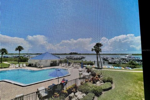 Condo in New Smyrna Beach, Florida, 3 bedrooms  № 1913845 - photo 15