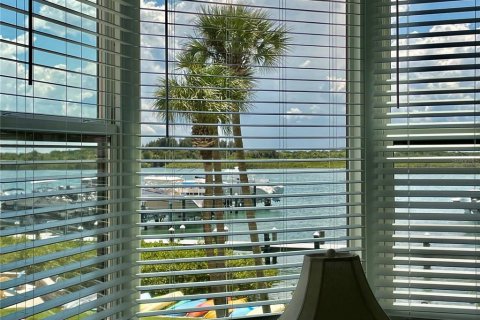 Condo in New Smyrna Beach, Florida, 3 bedrooms  № 1913845 - photo 18