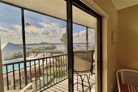 Condo in New Smyrna Beach, Florida, 3 bedrooms  № 1913845 - photo 29