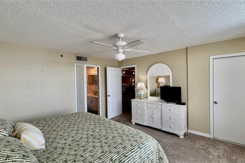 Condo in New Smyrna Beach, Florida, 3 bedrooms  № 1913845 - photo 19