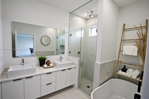 House in LaBelle, Florida 4 bedrooms, 150.13 sq.m. № 1959700 - photo 5