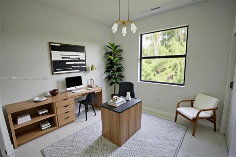 House in LaBelle, Florida 4 bedrooms, 150.13 sq.m. № 1959700 - photo 4