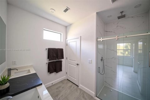 House in LaBelle, Florida 4 bedrooms, 150.13 sq.m. № 1959700 - photo 9