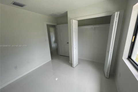 Villa ou maison à louer à Miami, Floride: 3 chambres, 81.29 m2 № 2394464 - photo 20