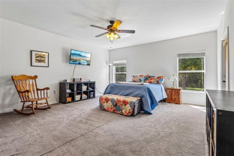 House in Kissimmee, Florida 4 bedrooms, 220.18 sq.m. № 2428805 - photo 13