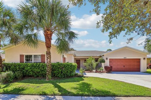House in Kissimmee, Florida 4 bedrooms, 220.18 sq.m. № 2428805