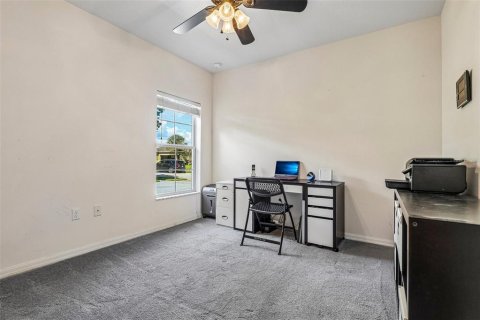 House in Kissimmee, Florida 4 bedrooms, 220.18 sq.m. № 2428805 - photo 19