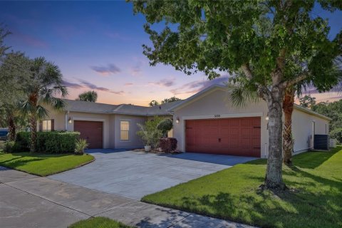 House in Kissimmee, Florida 4 bedrooms, 220.18 sq.m. № 2428805 - photo 2