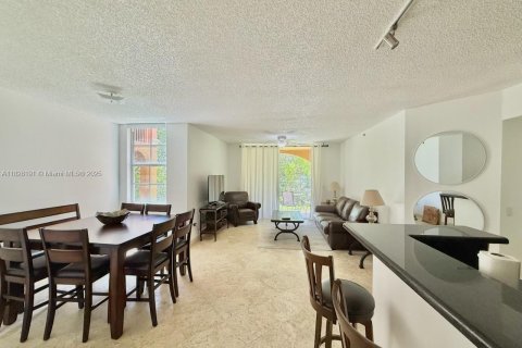 Condominio en alquiler en Aventura, Florida, 2 dormitorios, 102.19 m2 № 1799366 - foto 7