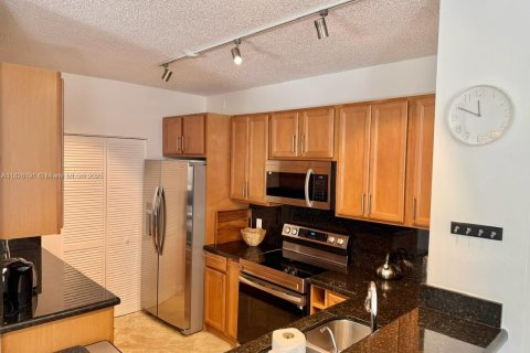 Condominio en alquiler en Aventura, Florida, 2 dormitorios, 102.19 m2 № 1799366 - foto 17