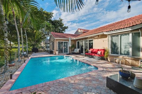 Villa ou maison à vendre à Pembroke Pines, Floride: 3 chambres, 165.55 m2 № 1990447 - photo 24