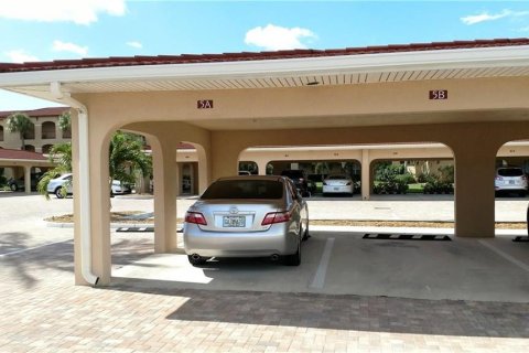 Copropriété à louer à Punta Gorda, Floride: 2 chambres, 146.88 m2 № 2214619 - photo 5