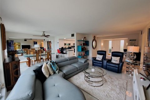 Copropriété à louer à Punta Gorda, Floride: 2 chambres, 146.88 m2 № 2214619 - photo 14