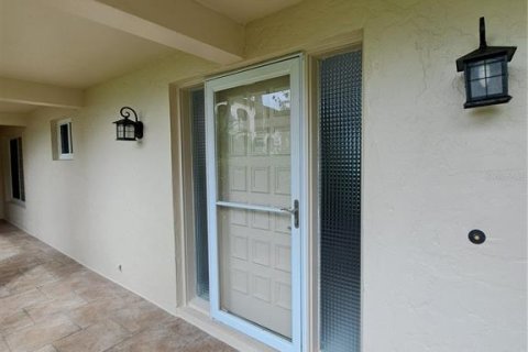 Copropriété à louer à Punta Gorda, Floride: 2 chambres, 146.88 m2 № 2214619 - photo 8