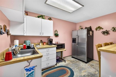 Купить коммерческую недвижимость в Дейд-Сити, Флорида 390.93м2, № 2111243 - фото 11