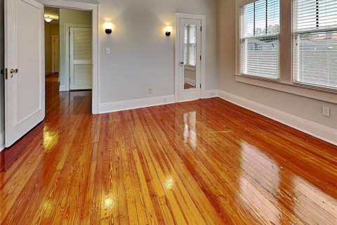 Apartment in Tampa, Florida 1 bedroom, 109.16 sq.m. № 2393691 - photo 4