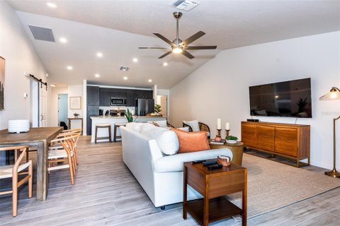 Appartement à louer à Punta Gorda, Floride: 3 chambres, 127.93 m2 № 215065 - photo 12