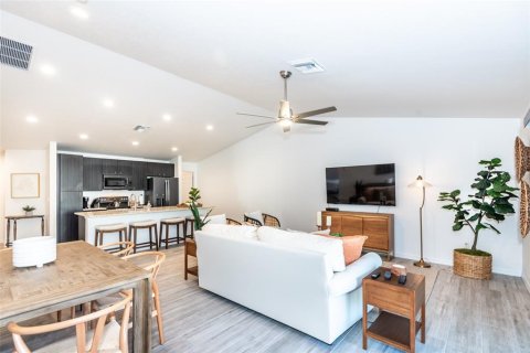 Appartement à louer à Punta Gorda, Floride: 3 chambres, 127.93 m2 № 215065 - photo 23