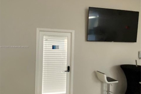 Propiedad comercial en venta en Davie, Florida № 1763487 - foto 29