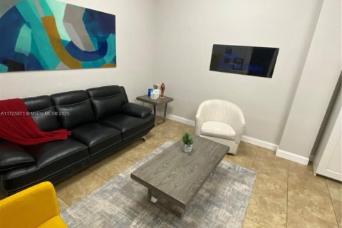 Propiedad comercial en venta en Davie, Florida № 1763487 - foto 26
