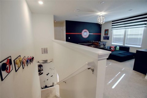 House in Davenport, Florida 5 bedrooms, 243.59 sq.m. № 2391556 - photo 25