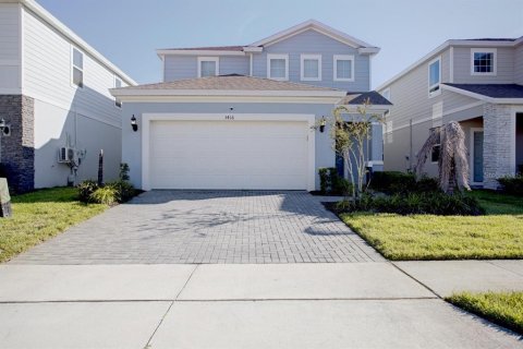 House in Davenport, Florida 5 bedrooms, 243.59 sq.m. № 2391556