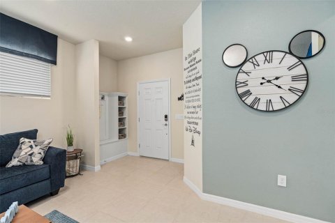 House in Davenport, Florida 5 bedrooms, 243.59 sq.m. № 2391556 - photo 9