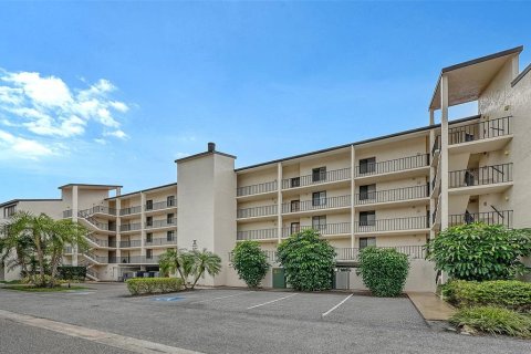 Condo in Sarasota, Florida, 2 bedrooms  № 2427322
