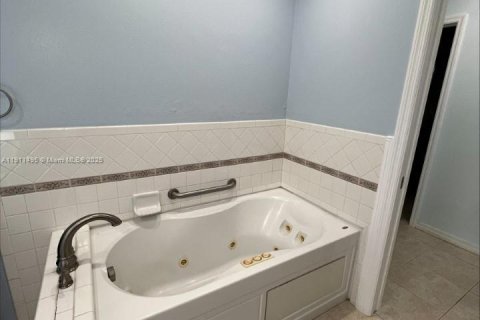 Villa ou maison à vendre à Lake Wales, Floride: 3 chambres № 1966791 - photo 9