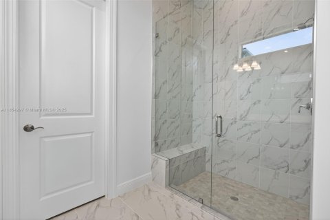 House in Palm Beach Gardens, Florida 4 bedrooms, 238.11 sq.m. № 1872473 - photo 29