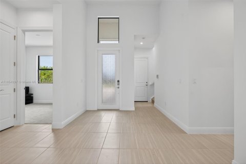 House in Palm Beach Gardens, Florida 4 bedrooms, 238.11 sq.m. № 1872473 - photo 3