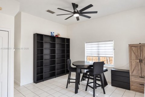 Casa en venta en Miami, Florida, 3 dormitorios, 180.14 m2 № 2363670 - foto 15