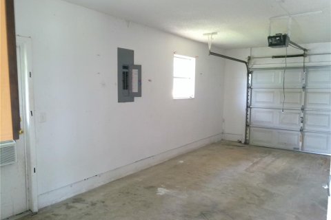 House in Deltona, Florida 3 bedrooms, 138.61 sq.m. № 1780813 - photo 19