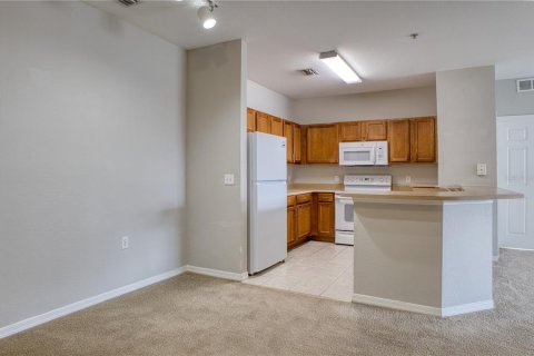 Copropriété à vendre à Orlando, Floride: 2 chambres, 97.18 m2 № 2147921 - photo 5