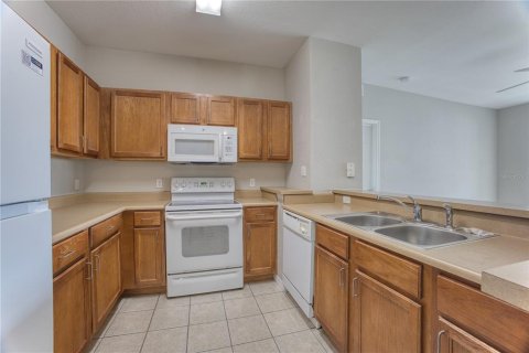 Copropriété à vendre à Orlando, Floride: 2 chambres, 97.18 m2 № 2147921 - photo 7