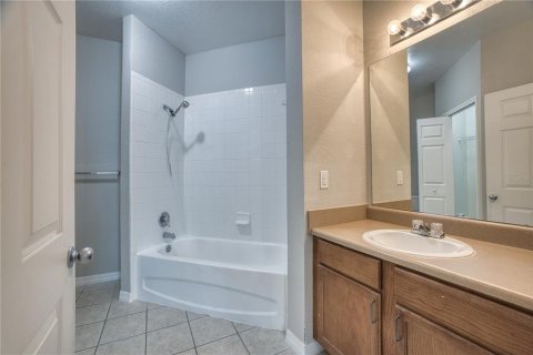 Copropriété à vendre à Orlando, Floride: 2 chambres, 97.18 m2 № 2147921 - photo 17